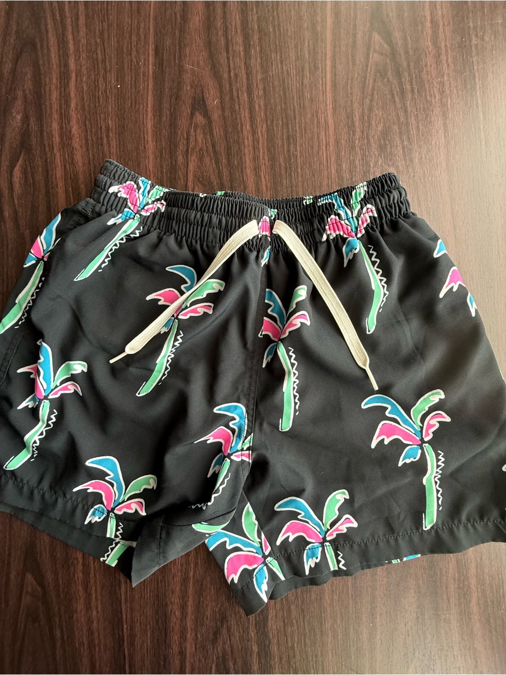 Chubbies Black Palm Tree Men's Swim Trunks S Drawstring Lined Pockets